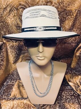 WESTERN EXPRESS - White Wide-Brim Sun Hat with Black Trim